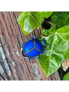 ⭐Scarab Beetle Animal Brooch Pin Blue Rhinestones Insect Jewelry Vintage Vibes⭐